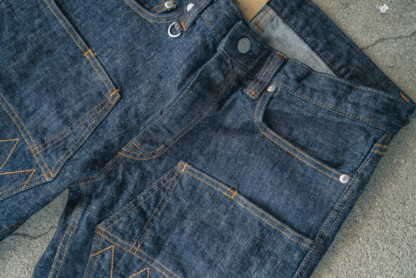 児島ジーンズ  W-knee Straight Stretch Pants  13oz / ダブルニーストレートストレッチパンツ  [ No.RNB-107]