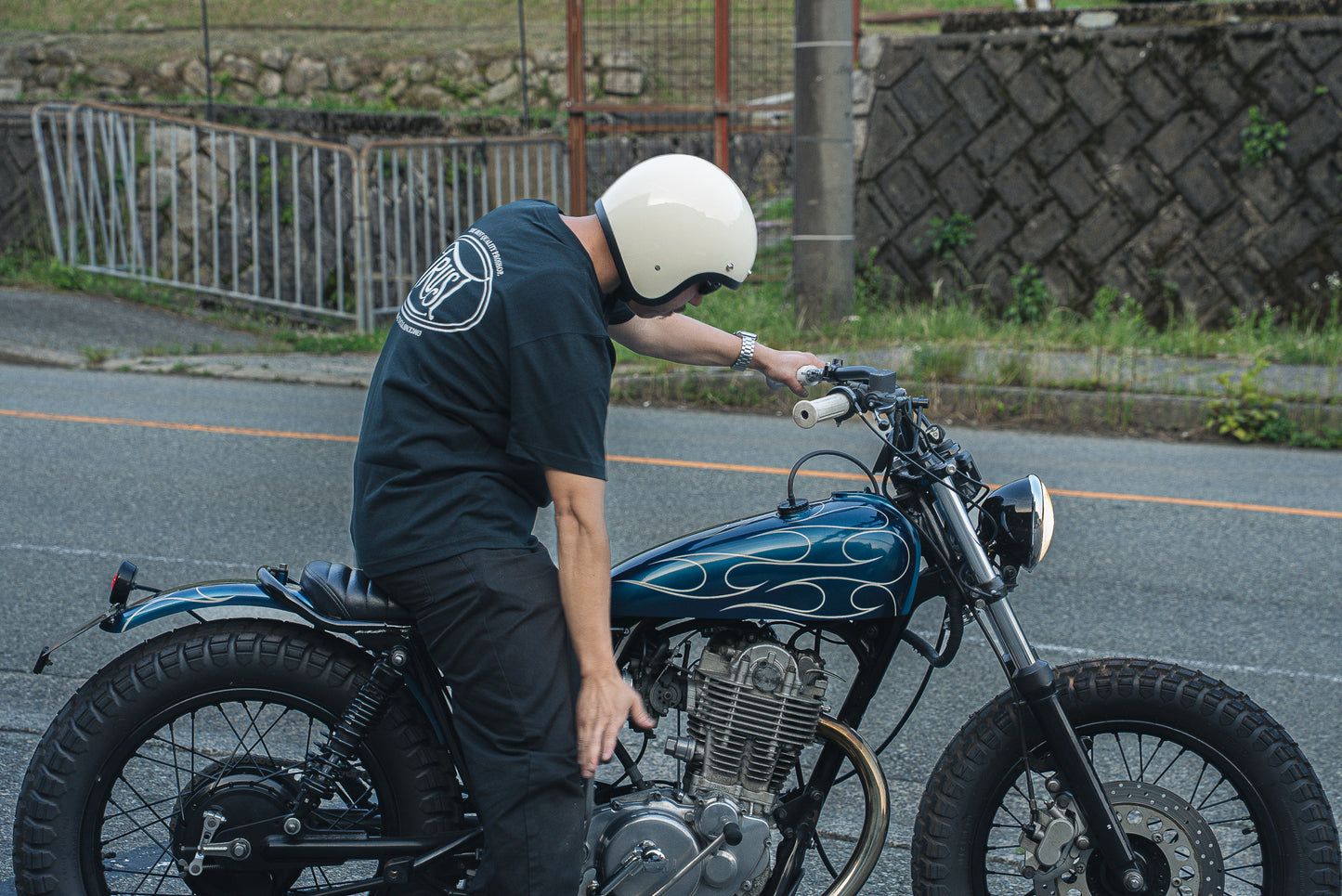 OCEAN BEETLE L.A.C2 　アイボリー　ヘルメット