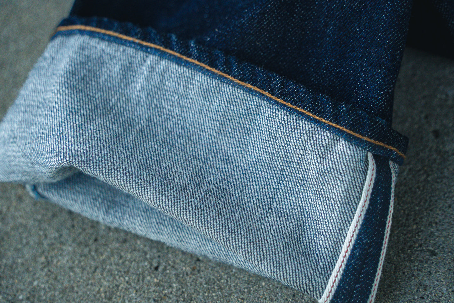 児島ジーンズ 　ストレートデニム　15oz Selvedge Straight Denim / 15ozセルビッチ ストレート/ボタンフライ　RNB-102R